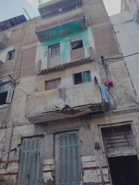 اصابة ثلاث سيدات في انهيار عقار غرب الإسكندرية
