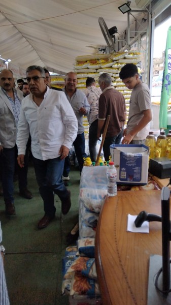 تفقد المحافظ للمعرض الدائم للسلع الغذائية بشارع قناة السويس بالمنصورة