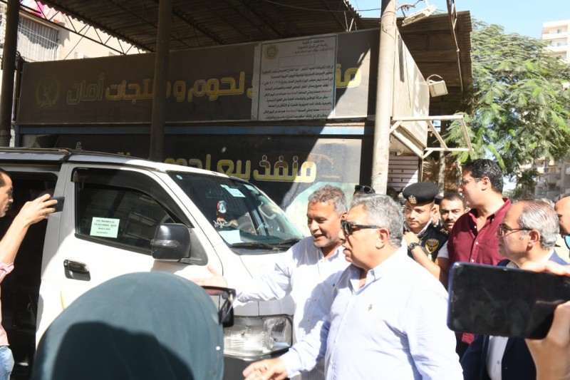 متابعة ميادنية من محافظ الدقهلية للالتزام المواقف بالتعريفة الجديدة بعد تحريك أسعار الوقود ..  وإجراءات فورية لمنع أي استغلال