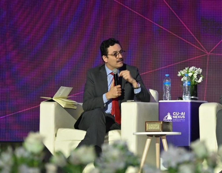 مؤتمر جامعة القاهرة الدولي للذكاء الاصطناعي يشعل  منظومة ابتكار الذكاء الاصطناعي