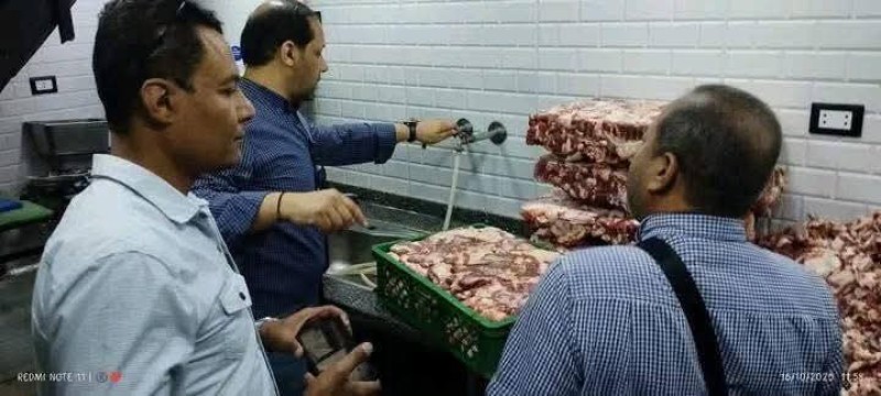 الطب البيطري يشن حملة على الأسواق ومنافذ بيع اللحوم والدواجن ومعامل تصنيع الأغذية في بورسعيد