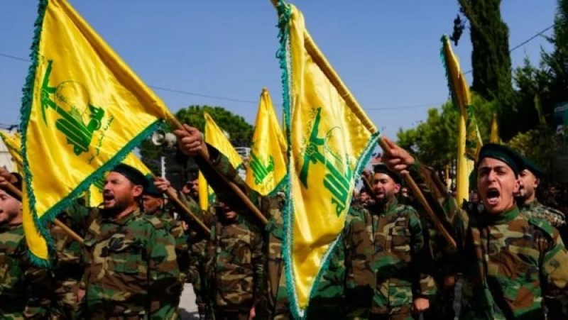 حزب الله: لن نسلم سلاحنا.. والضغط الأوروبي الأمريكي لن يؤثر علينا حزب الله: لن نسلم سلاحنا.. والضغط الأوروبي الأمريكي لن يؤثر علينا