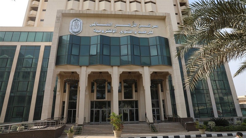 حتى لا تحدث مشاكل.. الأزهر للفتوى ينصح الزوجات بهذا الفعل مع الزوج حتى لا تحدث مشاكل.. الأزهر للفتوى ينصح الزوجات بهذا الفعل مع الزوج