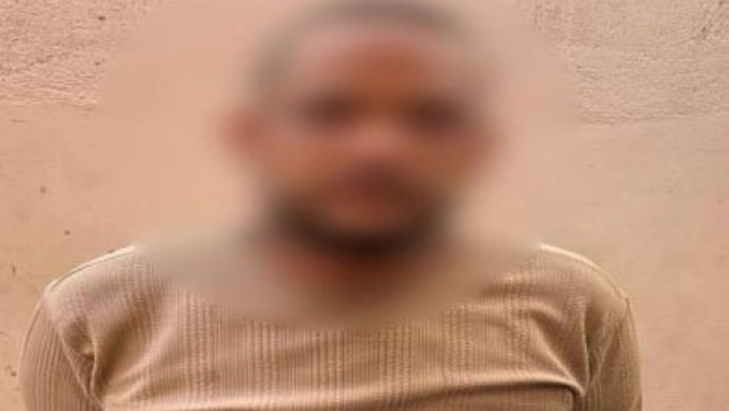 القبض على عاطل كسر ذراع شقيقه بعد التعدي عليه بعصا خشبية القبض على عاطل كسر ذراع شقيقه بعد التعدي عليه بعصا خشبية