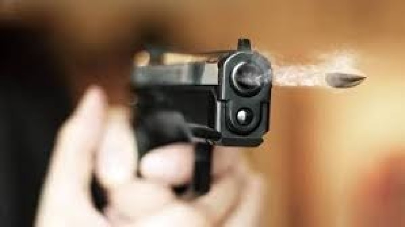 كانت بتلعب بالسلاح.. سيدة تطلق النار على زوجها في الشيخ زايد كانت بتلعب بالسلاح.. سيدة تطلق النار على زوجها في الشيخ زايد