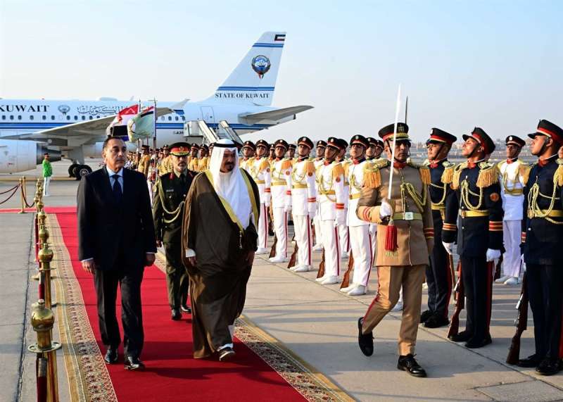 مدبولي يستقبل رئيس وزراء الكويت: مناقشة ملفات مشتركة وتعزيز التعاون الثنائي مدبولي يستقبل رئيس وزراء الكويت: مناقشة ملفات مشتركة وتعزيز التعاون الثنائي