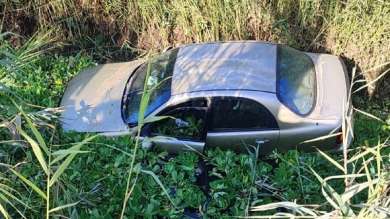 حادث مروع في البحيرة: انقلاب سيارة بمياه ترعة وإصابة 5 أشخاص حادث مروع في البحيرة: انقلاب سيارة بمياه ترعة وإصابة 5 أشخاص