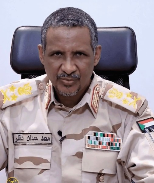 من هو محمد حمدان دقلو ”حميدتي” .. وما هي جرائمة؟ من هو محمد حمدان دقلو ”حميدتي” .. وما هي جرائمة؟