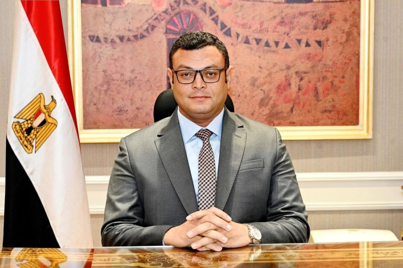 اعفاء ممدوح رسلان من رئاسة القابضة للمياة وتعين أحمد جابر اعفاء ممدوح رسلان من رئاسة القابضة للمياة وتعين أحمد جابر