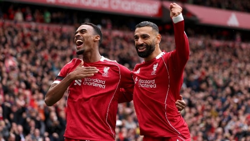 إصابة جديدة تضرب ليفربول.. ضربة في موسم صعب وآرني سلوت في مأزق