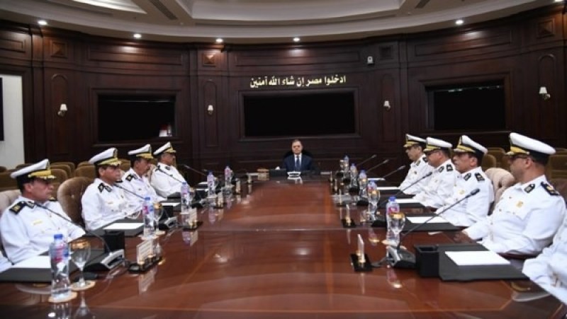 وزير الداخلية يراجع مع مساعديه خطط تأمين انتخابات النواب