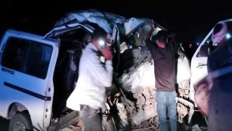 انقلاب ميكروباص بالكريمات في حادث سير ومصرع ٨ أشخاص وإصابة ٧