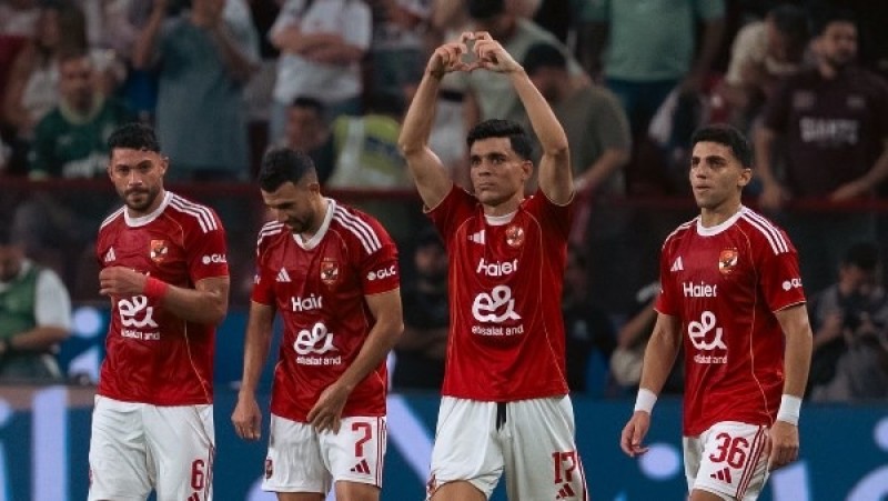 120 لاعبا شاركوا في فوز الأهلي بـ16 لقبا عبر 20 نسخة من كأس السوبر المصري