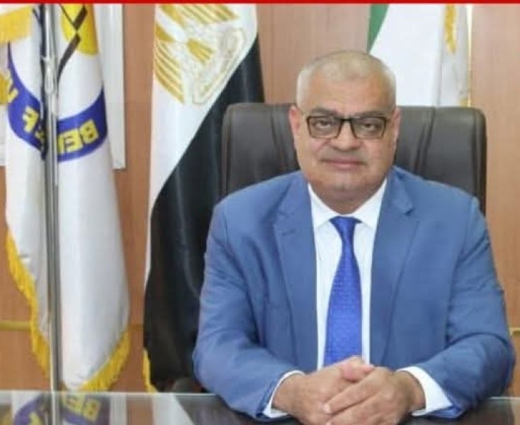 استبعاد عامل مستشفى بني سويف الجامعي رصدته الكاميرات يسرق وجبات المرضى