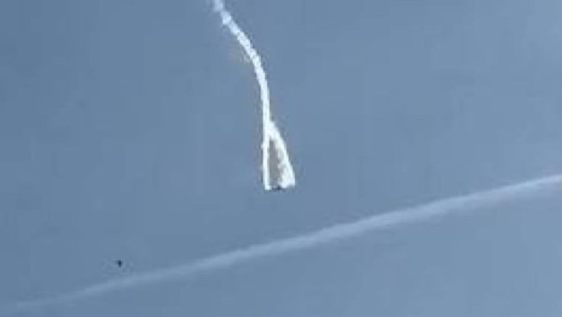 وفاة الطاقم بالكامل.. شاهد لحظة سقوط طائرة شحن تركية عسكرية