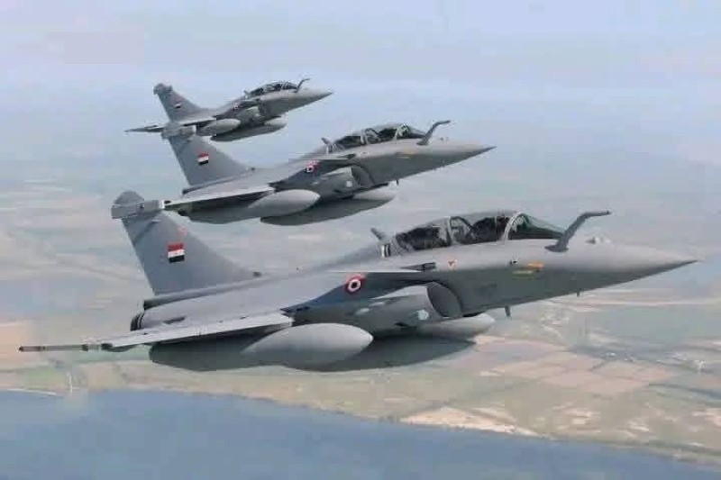 استمرار الضربات الجوية المجهولة لقوات حميدتى