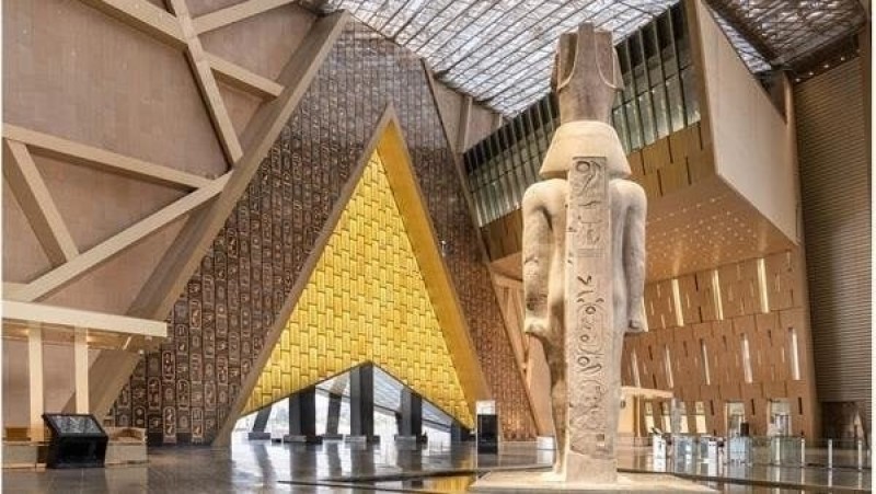 المتحف الكبير يشدد تعليمات الزيارة بعد رصد سلوكيات غير منضبطة