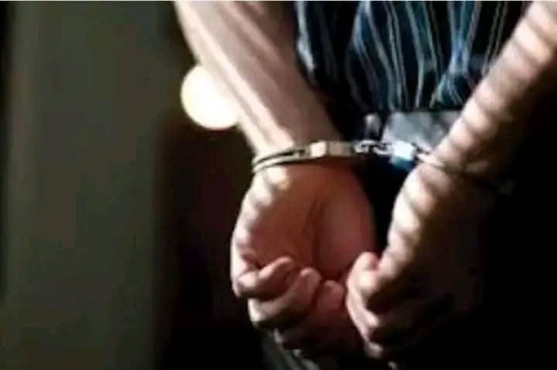 ضبط ٣ متهمين في واقعة إصابة طبيب بطلق ناري خلال مشاركته بقافلة طبية بقنا