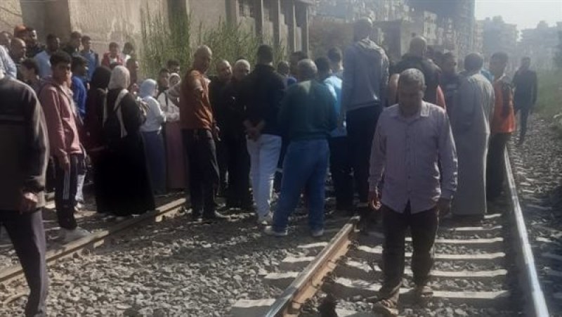 صدمة البحيرة: طالبة إعدادية تقتلها رصاصات الحديد في حادث قطار مفجع