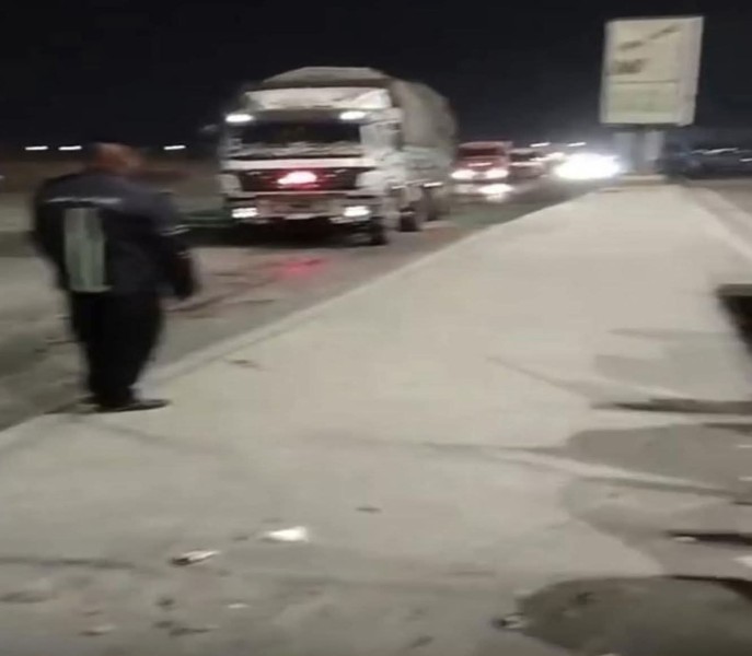 الإدعاء بقيامه بسحب تراخيص السيارة لرفضه إعداد كوب شاى لفرد الشرطة ك