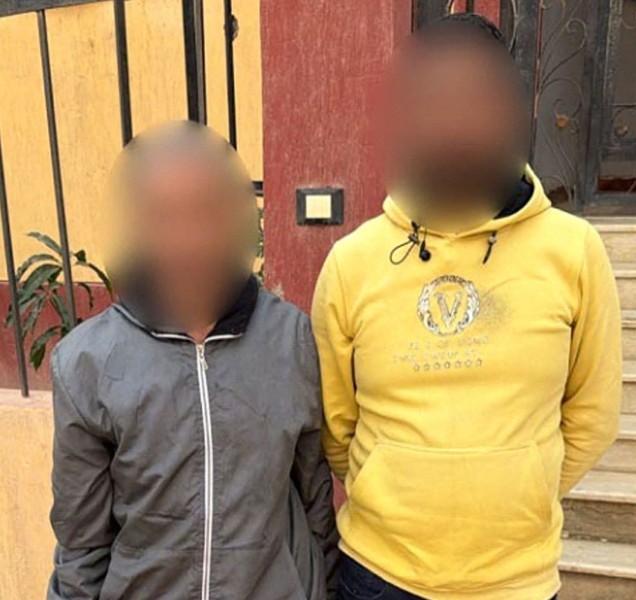 ضبط شخصين بحوزتهما كروت دعاية بجوار أحد لجان القاهرة