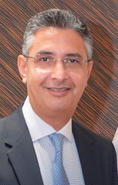 نقل ٢٨ موظفا بالشركة المصرية لتجارة الجملة وإنهاء تكليف آخرين