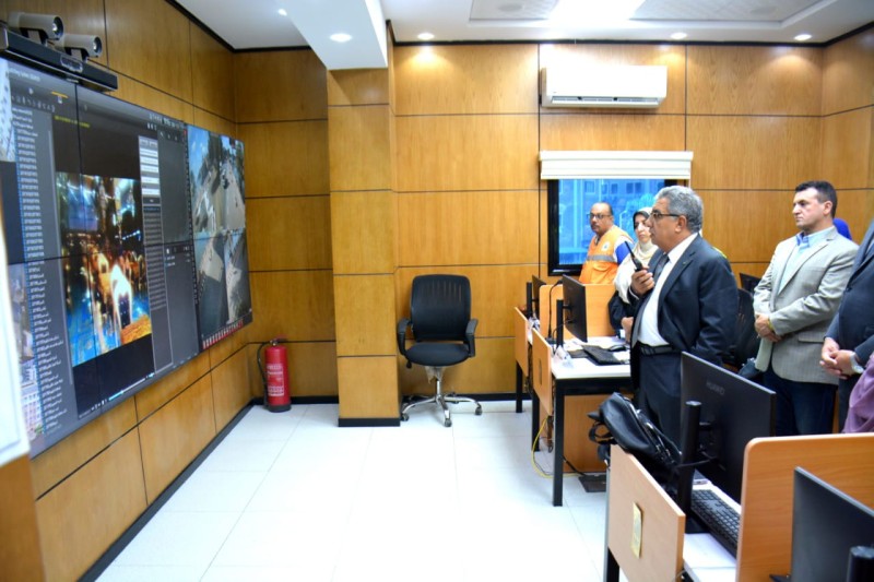 محافظ الدقهلية يتابع سير العمل باللجان الانتخابية عبر الشبكة الوطنية للطوارئ والسلامة