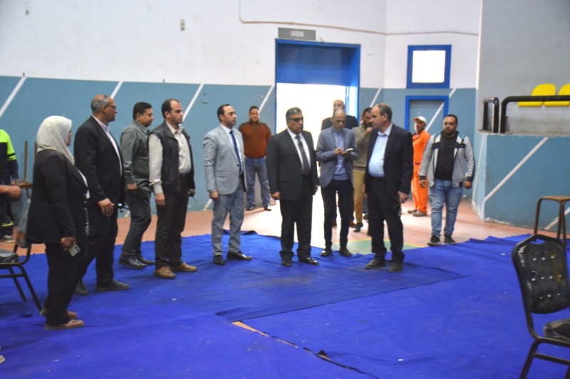 محافظ الدقهلية يتفقد جاهزية اللجان العامة للانتخابات في المنصورة