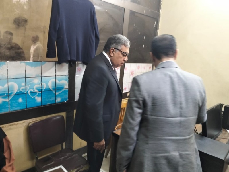 محافظ الدقهلية يتفقد مديرية التموين لمتابعة انتظام العمل والخدمات