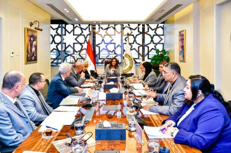 د. منال عوض تلتقي المهندس هشام طلعت مصطفى لبحث دعم الإستثمار البيئي وتعزيز السياحة البيئية في مدينة شرم الشيخ