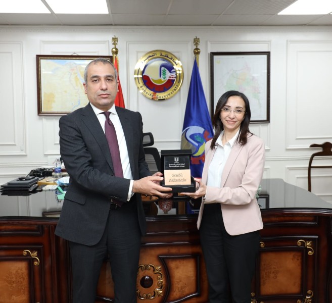 رئيس البنك الزراعي يستعرض مع  محافظ البحيرة برامج تمويل صغار المزارعين لتحقيق التنمية الزرعية والريفية