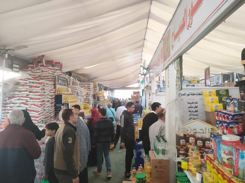 المحافظ: أسعار مخفضة بالمعرض الدائم للسلع الغذائية بشارع قناة السويس بالمنصورة