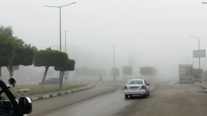 شبورة كثيفة وأمطار خفيفة.. الأرصاد تكشف تفاصيل طقس الأيام المقبلة