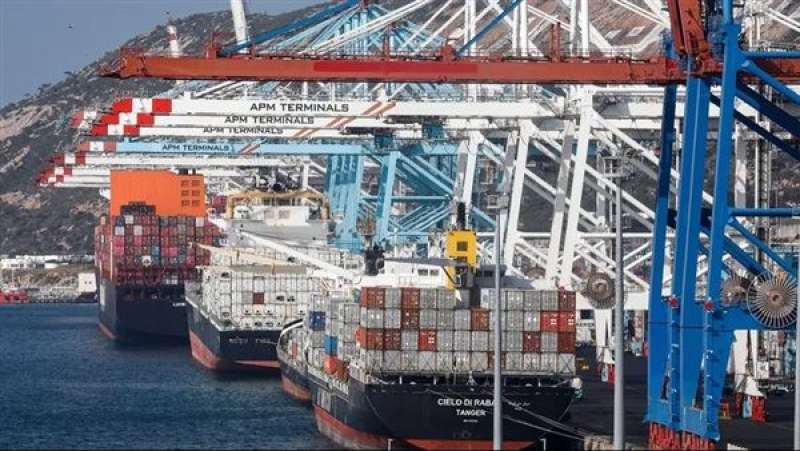 نصب واحتيال: هندي يفقد 214 ألف جنيه بسبب شحنة مواد غذائية وهمية