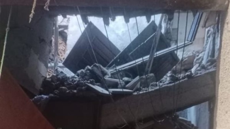 انهيار مبنى في منطقة بولاق أبو العلا بالقاهرة ومصاب واحد