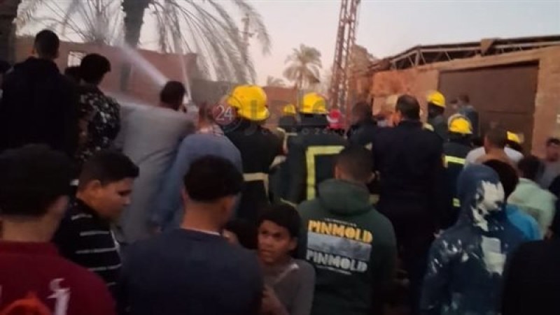 الحريق نشب داخل مصنع طوب بدائرة مركز طامية وتم السيطرة عليه بسرعة