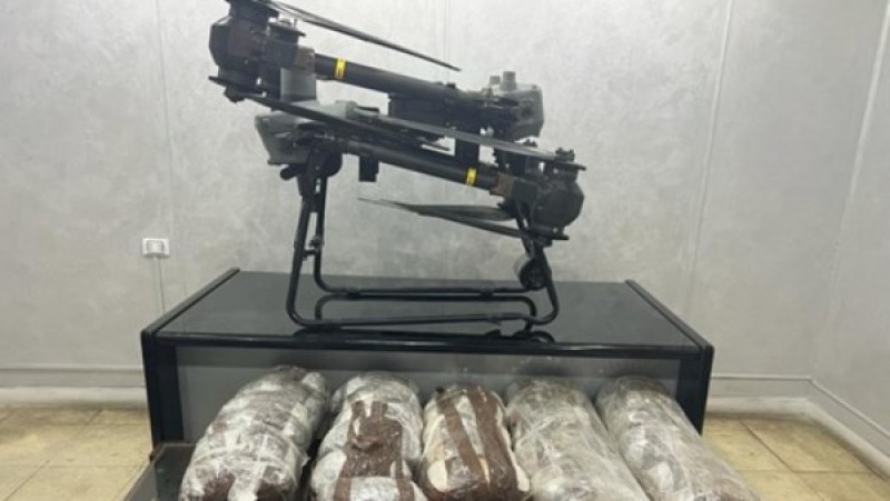 إحباط محاولة تهريب مخدرات باستخدام طائرات الدرون بالسويس