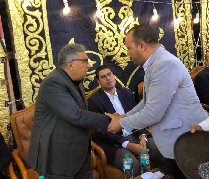 تقديم”مرزوق” لواجب عزاء أسر ضحايا حريق سوق الخواجات