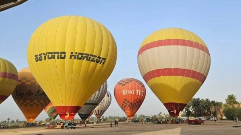 إلغاء رحلات البالون الطائر بالأقصر بسبب سرعة الرياح