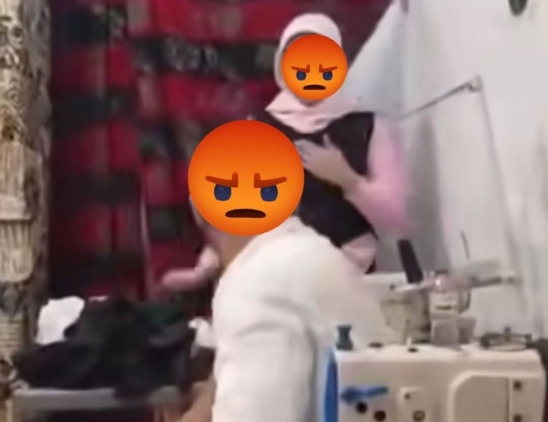 ضبط ترزي حريمي يصوّر الفتيات والنساء خلسة داخل غرفة خلع ملابس بالمنصورة