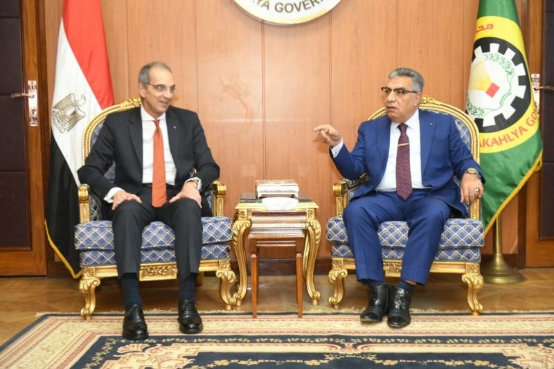 محافظ الدقهلية يستقبل وزير الاتصالات لدفع التحول الرقمي بالمحافظة