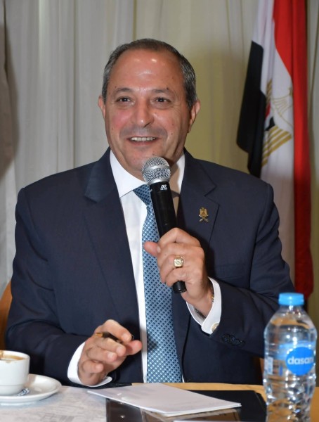 محافظ بورسعيد: افتتاح أول نموذج للشكل العام لمنطقتي التجاري والحميدي بعد التطوير الشامل خلال ٢٠ يومًا