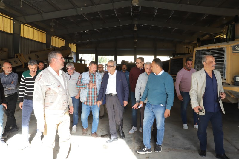 جولة تفقدية لرئيس الصرف الصحي بموقع ”9 ن”