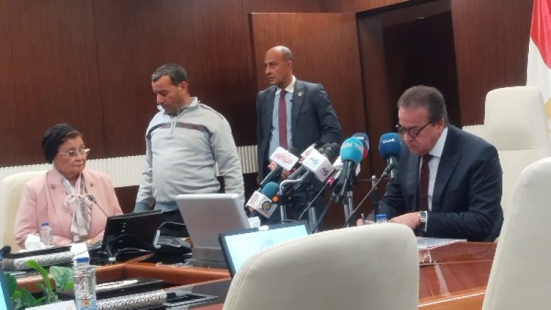 مصادر غير علمية وجهات مغرضة.. وزير الصحة عن شائعات انتشار فيروسات جديدة