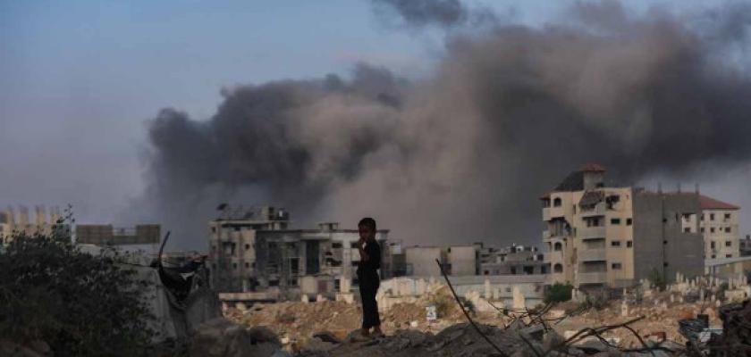 طيران الاحتلال يقصف المناطق الغربية لرفح الفلسطينية