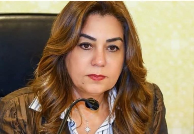 خلال جولتها بالقاهرة وزيرة التنمية المحلية تقيل رئيس حى النزهة