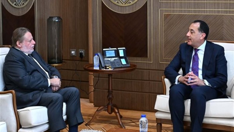 الحكومة والبنك المركزي يعملان معًا لضمان استدامة المؤشرات الإيجابية للاقتصاد المصري