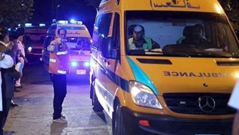 مصرع وإصابة ١٠ أشخاص إثر حادث تصادم ميكروباص مع سيارتين ملاكي بمحافظة قنا