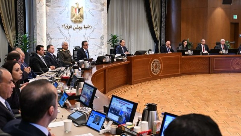 الوزراء يوافق على استكمال إجراءات طرح محطات توليد الكهرباء بجبل الزيت