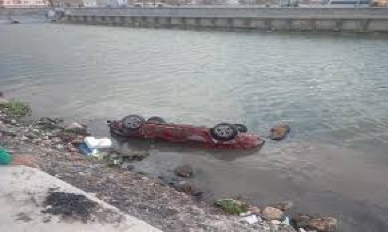 إنقاذ نهري بالبحيرة ينتشل سيارة سقطت بترعة المحمودية.. قتيل و4 مصابين